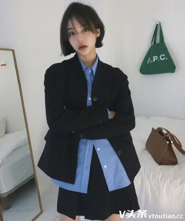 韩国女生Nnino 慵懒惬意日常穿搭示范